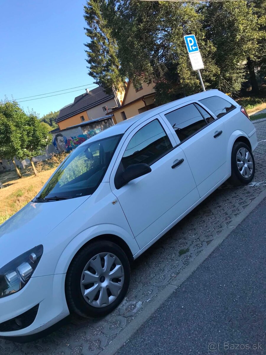 Opel Astra H combi - 3