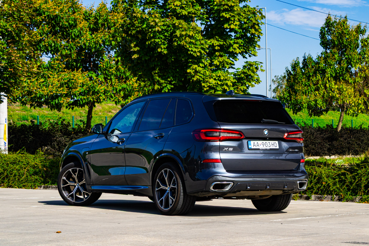 BMW X5 xDrive45e 290kW / TOP STAV / HarmanKardon / FULL LED - 3