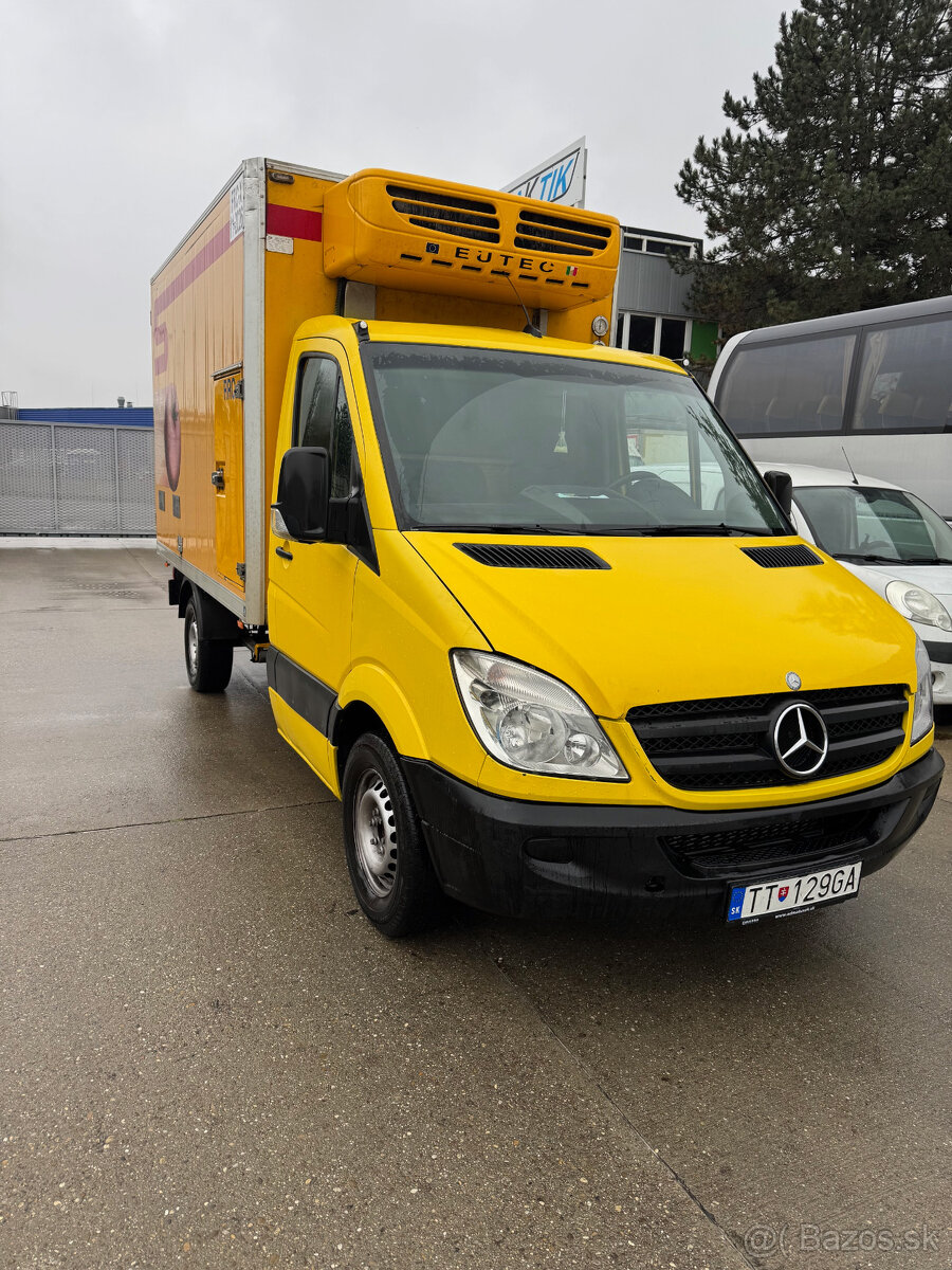 MERCEDES BENZ Sprinter 311CDI chladiak - 3