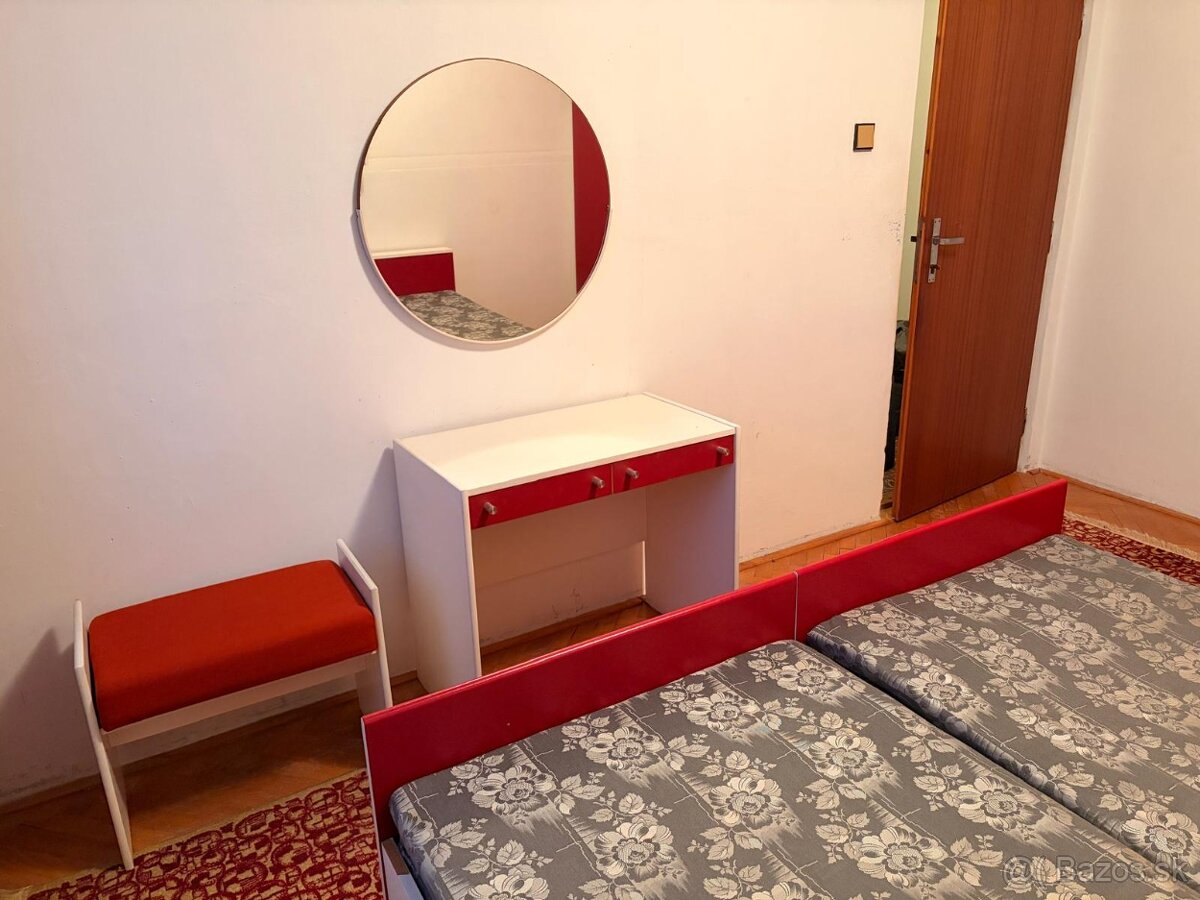 Spálňová retro zostava - 3