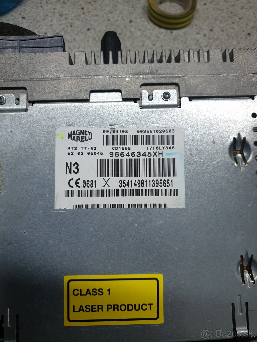 Predám autoradio RT3-4 - 3