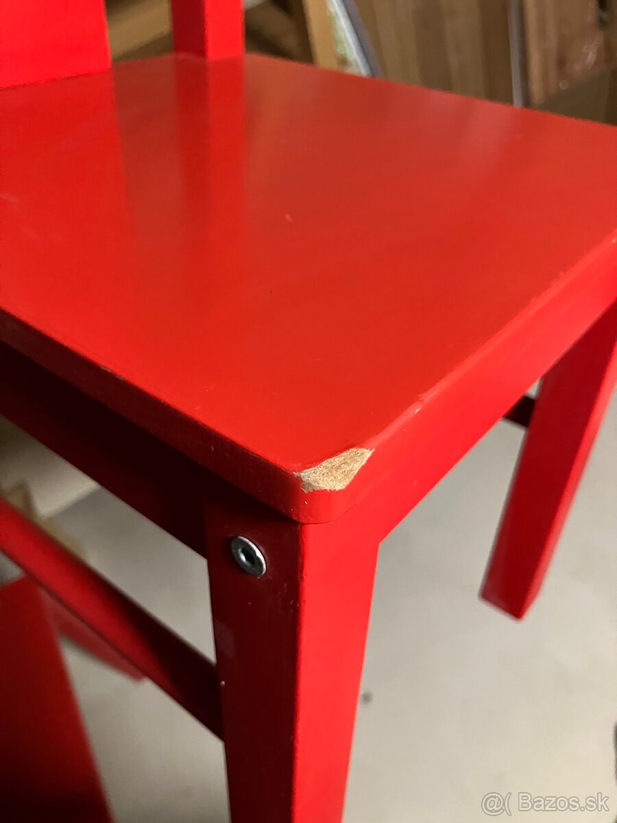 Detsky stol a stolicky - 3