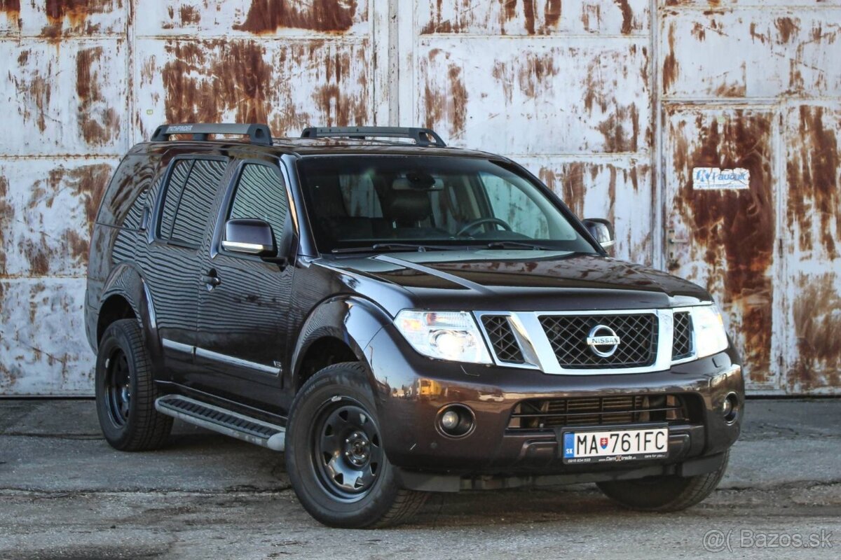 Nissan Pathfinder 3.0 V6 A/T 7MIEST - 3