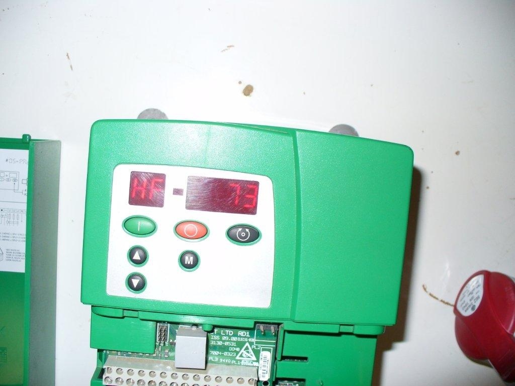 Predám frekvenčný menič , 400V, 2,2kw - 3