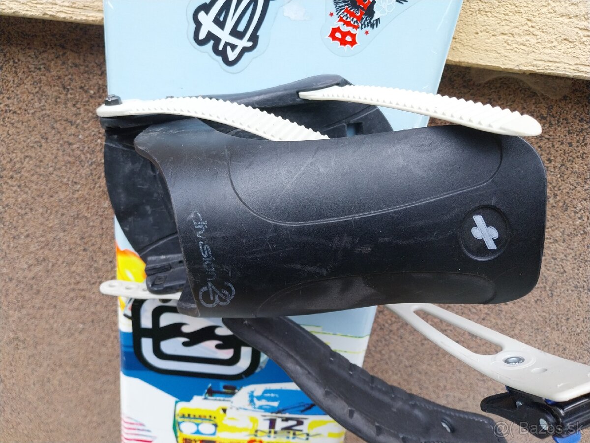 Snowboard s zapínaním a topánkami - 3