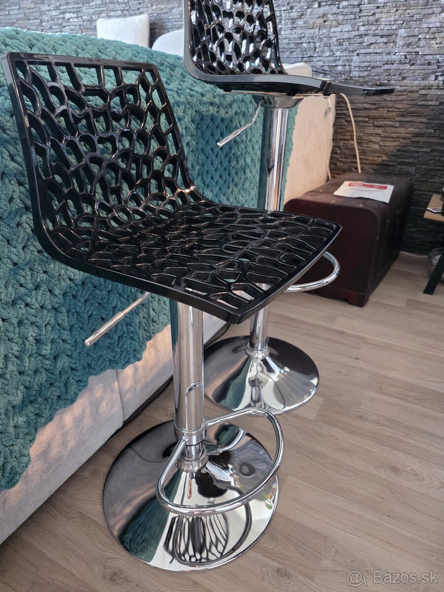 Kuchynsky barový stôl + 6 stoličiek - 3