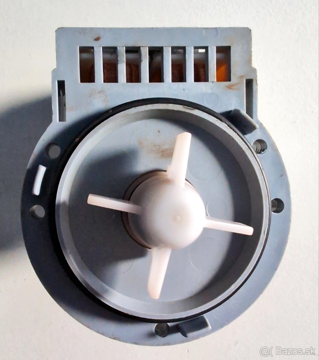 AEG LTX7C562C Askoll M113 vypúšťacie čerpadlo - 3