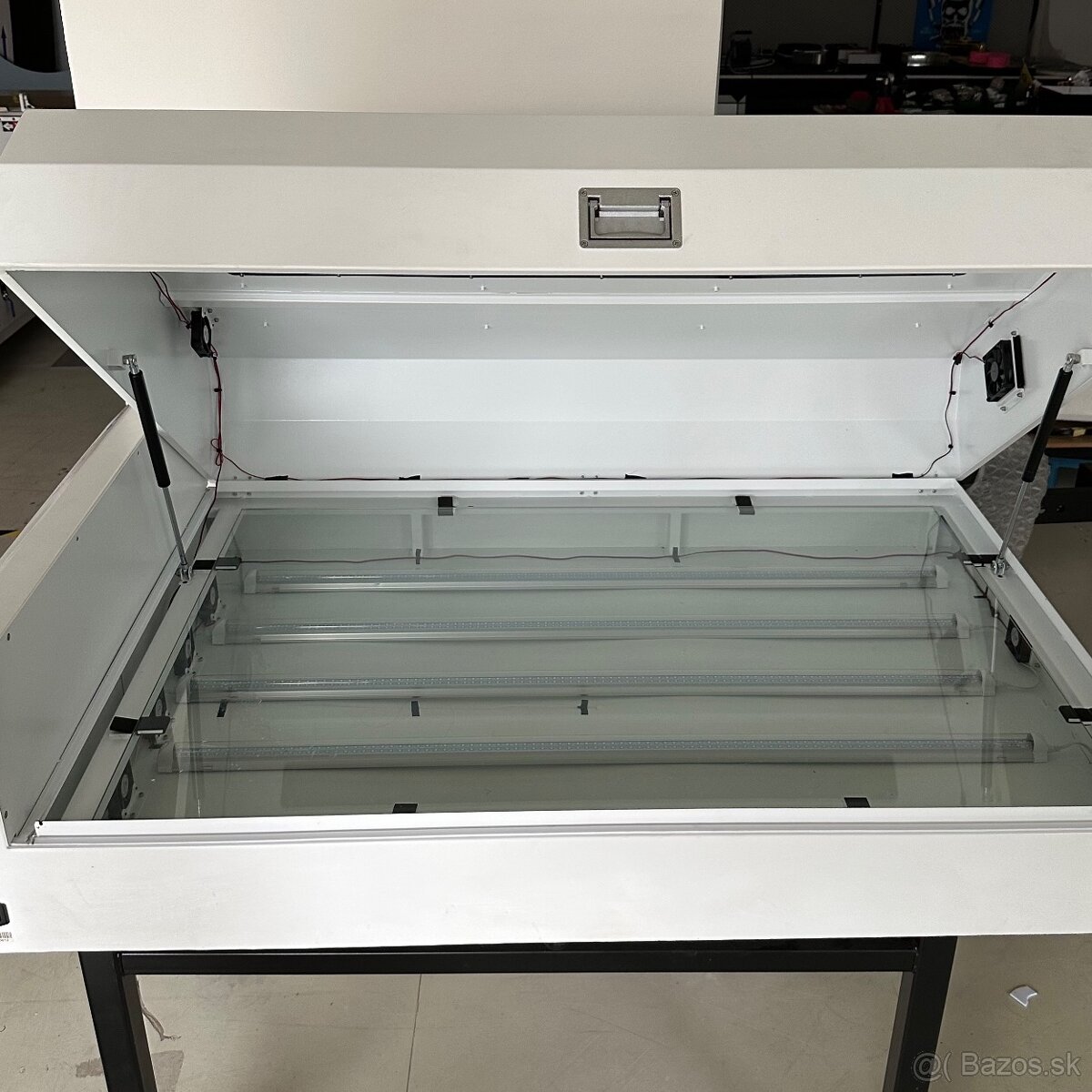 UV vytvrdzovač 80x120cm - 3