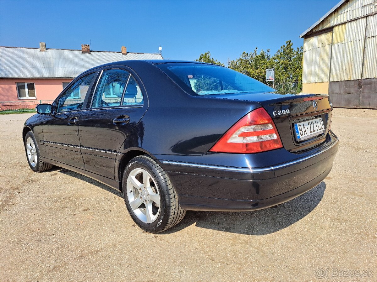 Mercedes Benz 200 CDI - 3