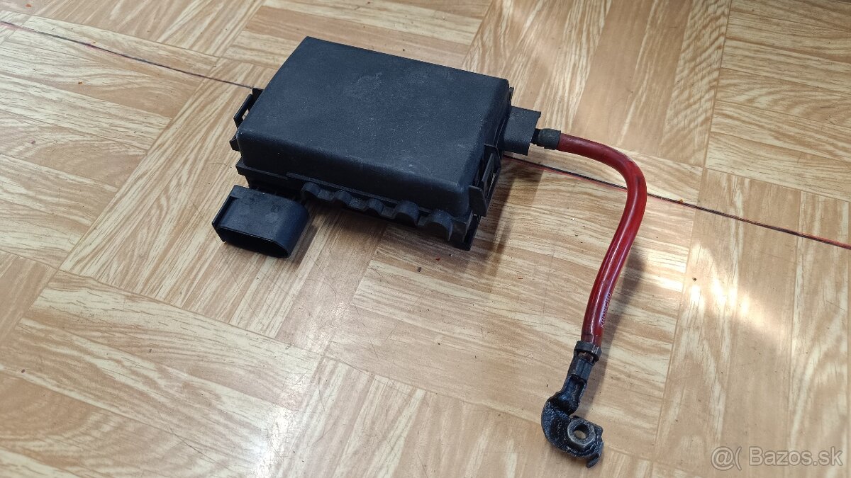 Poistková skrinka nad baterku Octavia 1 Sharan 2 golf 4 - 3