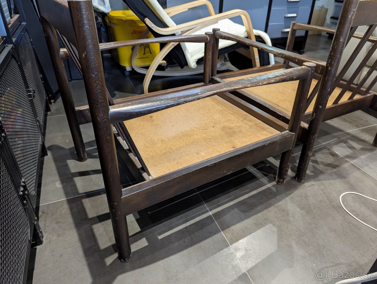 Kreslá na renováciu - 3