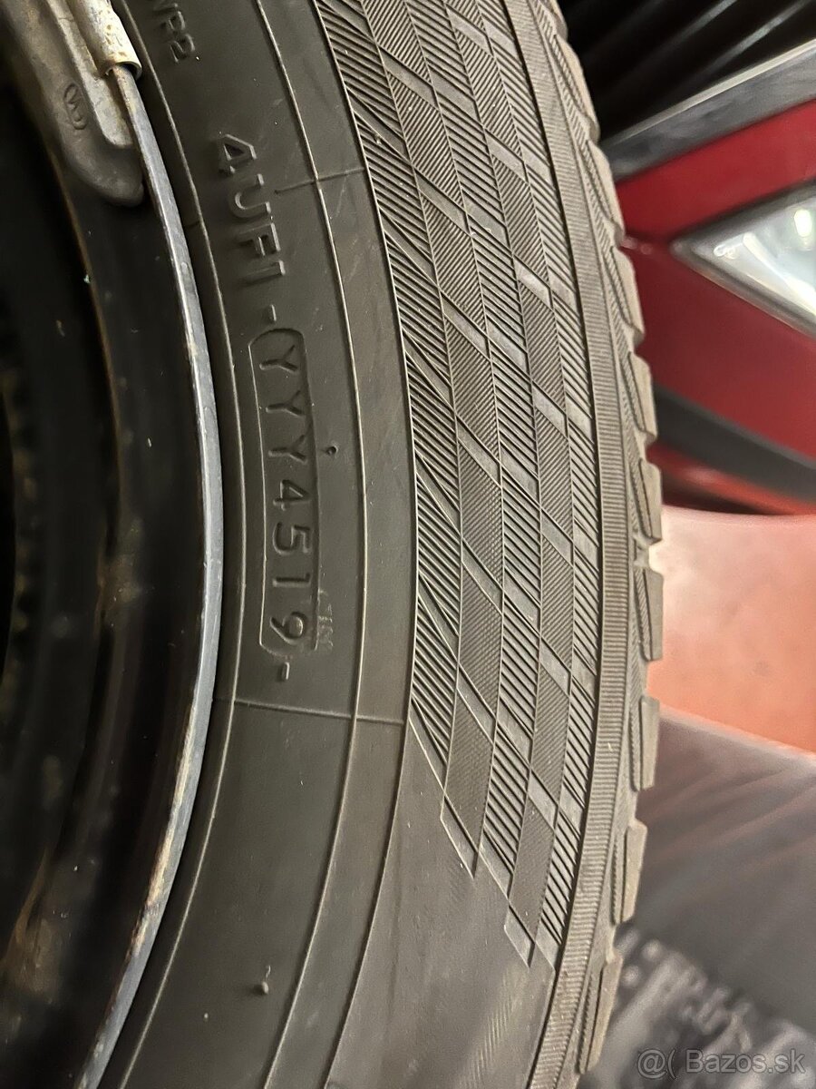 Predám pneu na Suzuki SX 4 - 3