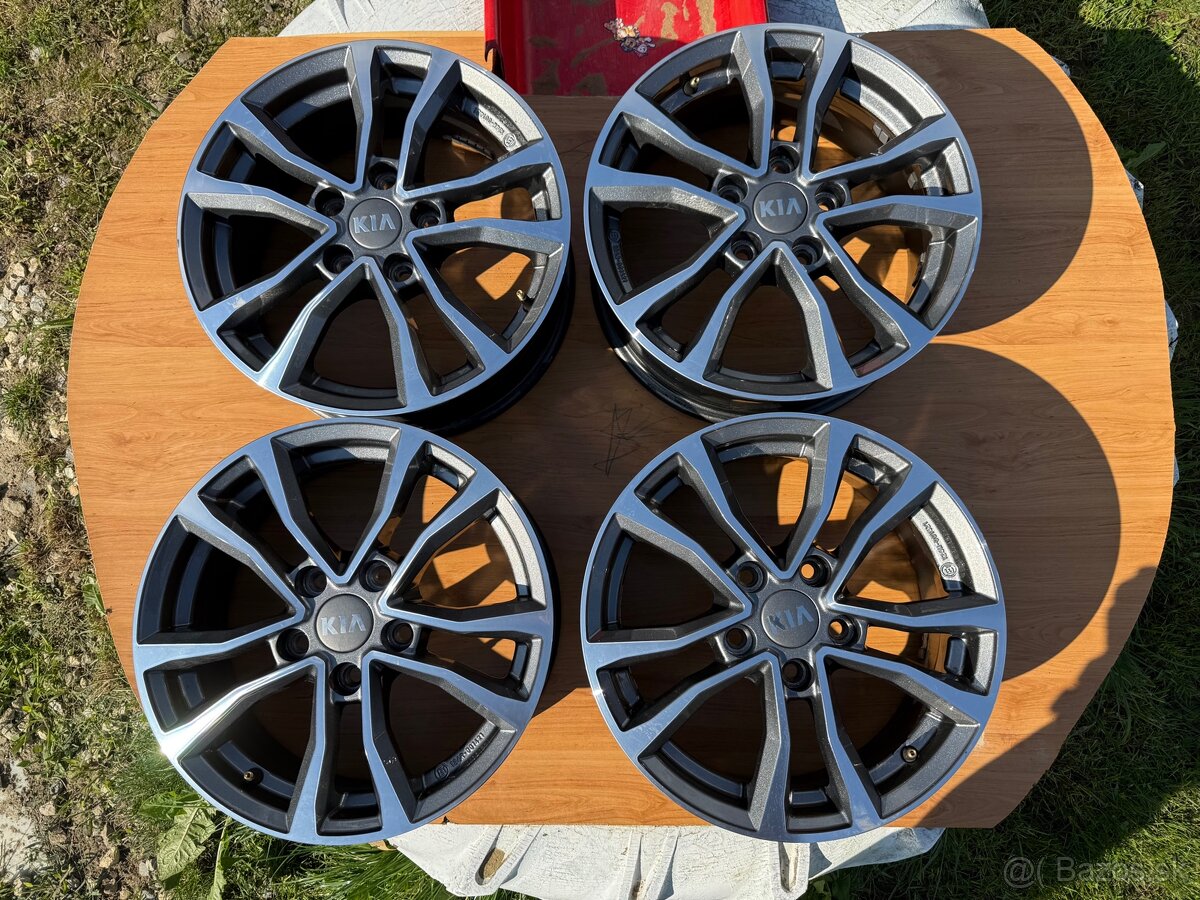 Elektróny Kia R16 - 3