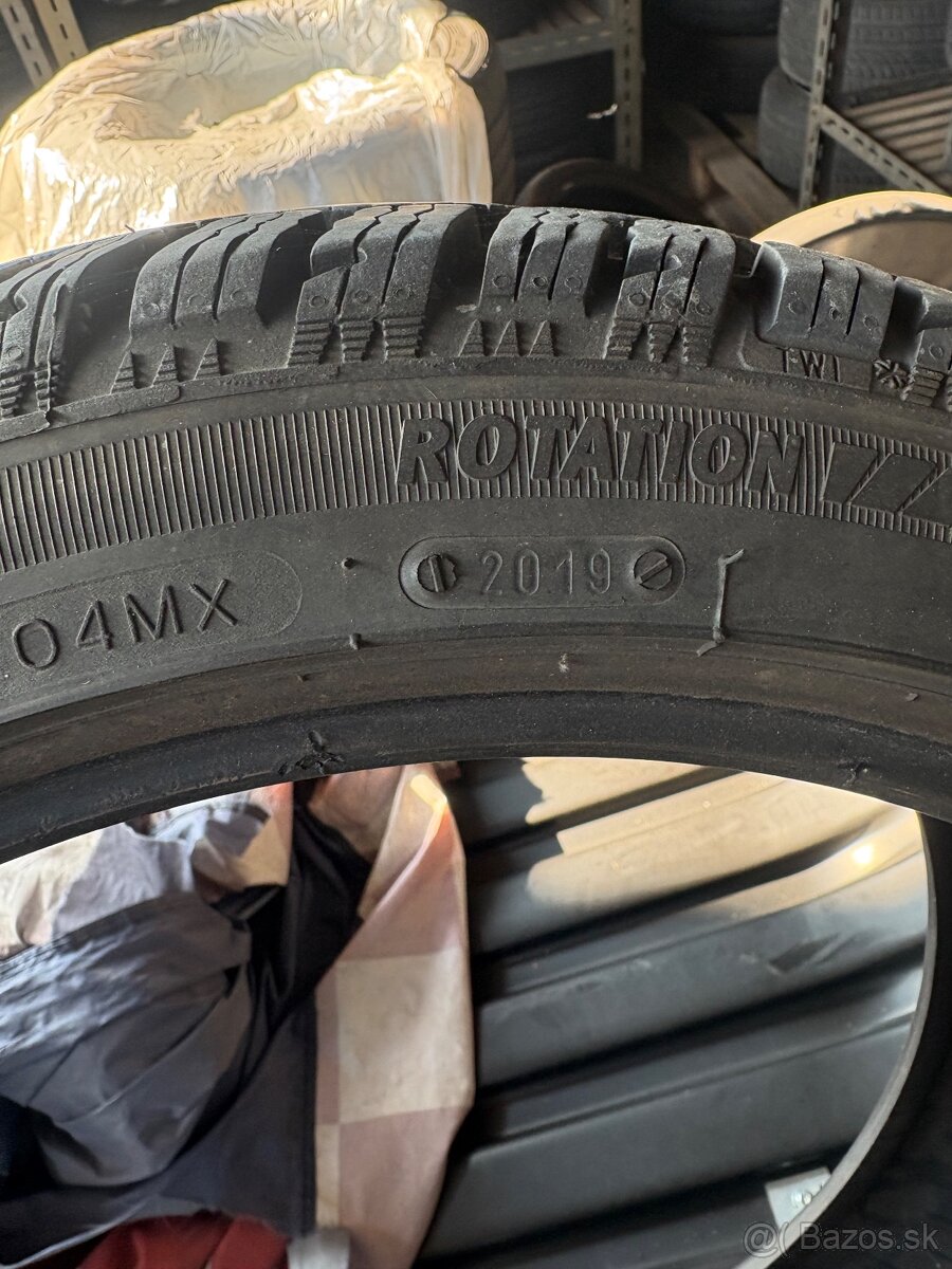 Predám 2ks zimné pneumatiky - 3