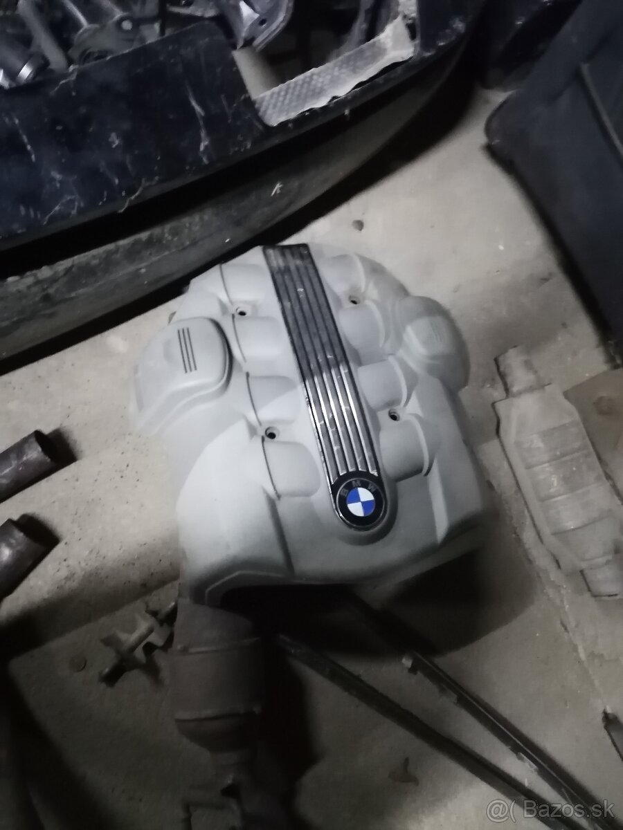 Blatník bmw e65 - 3