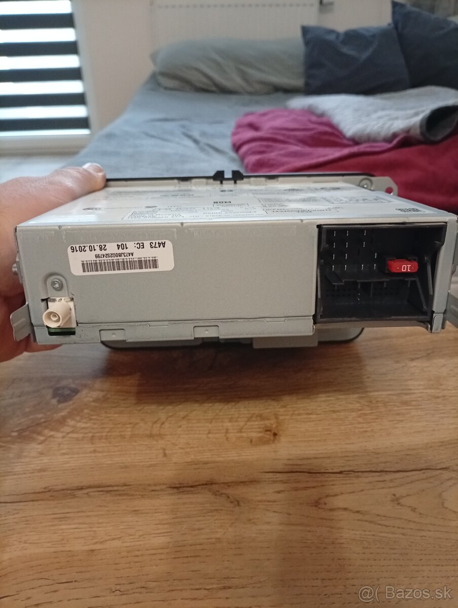 Predám original radio VW Harman MIB GLOBAL ENTRY - 3