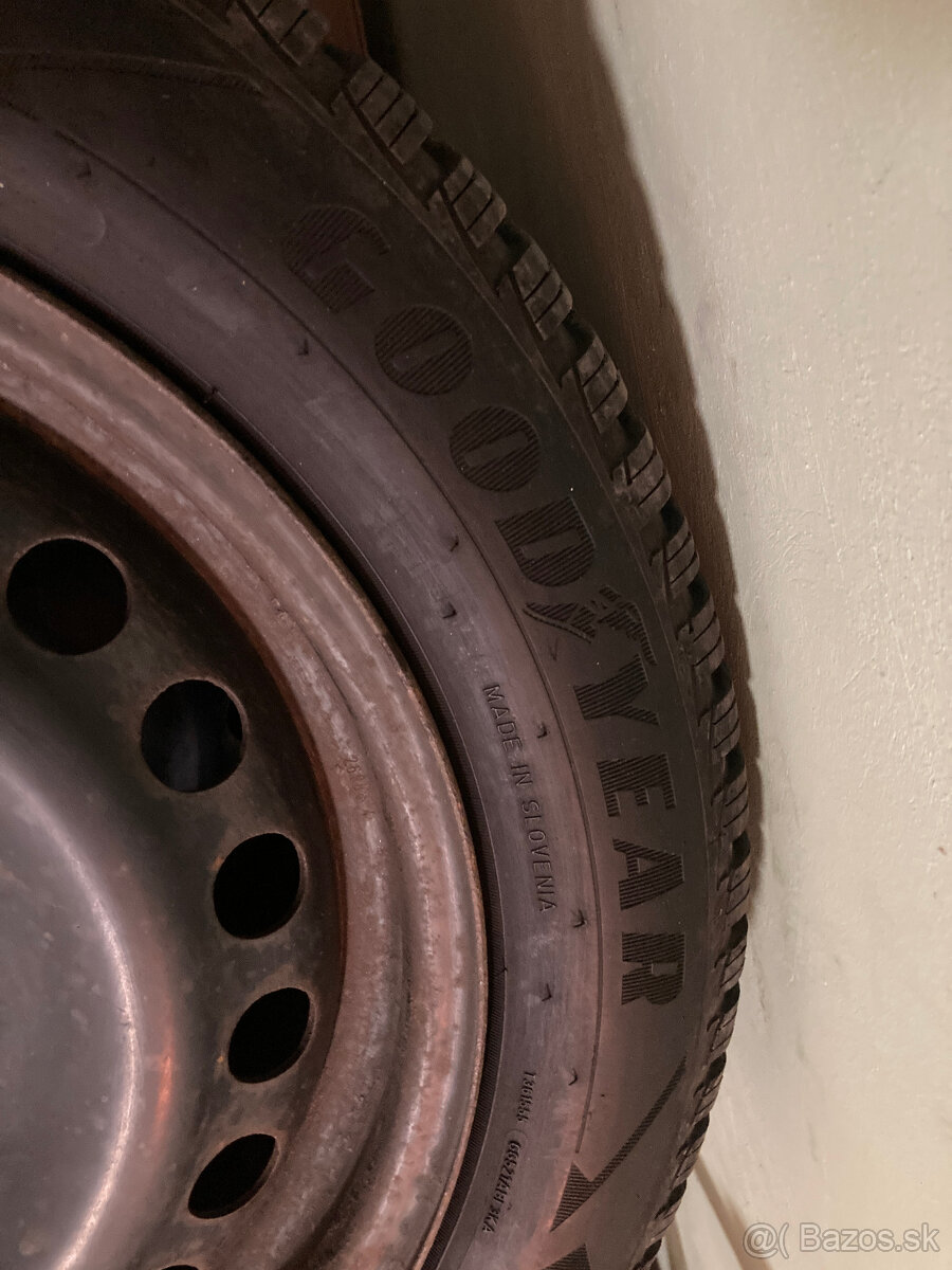 Zimne pneu+plechace 205/55/R16, 2x Good Y. + 2x Michelin - 3