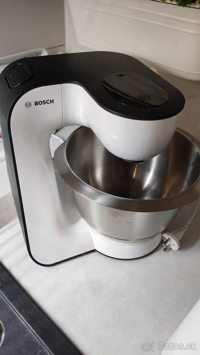 Kuchynsky robot Bosch mum 52131 700W - 3