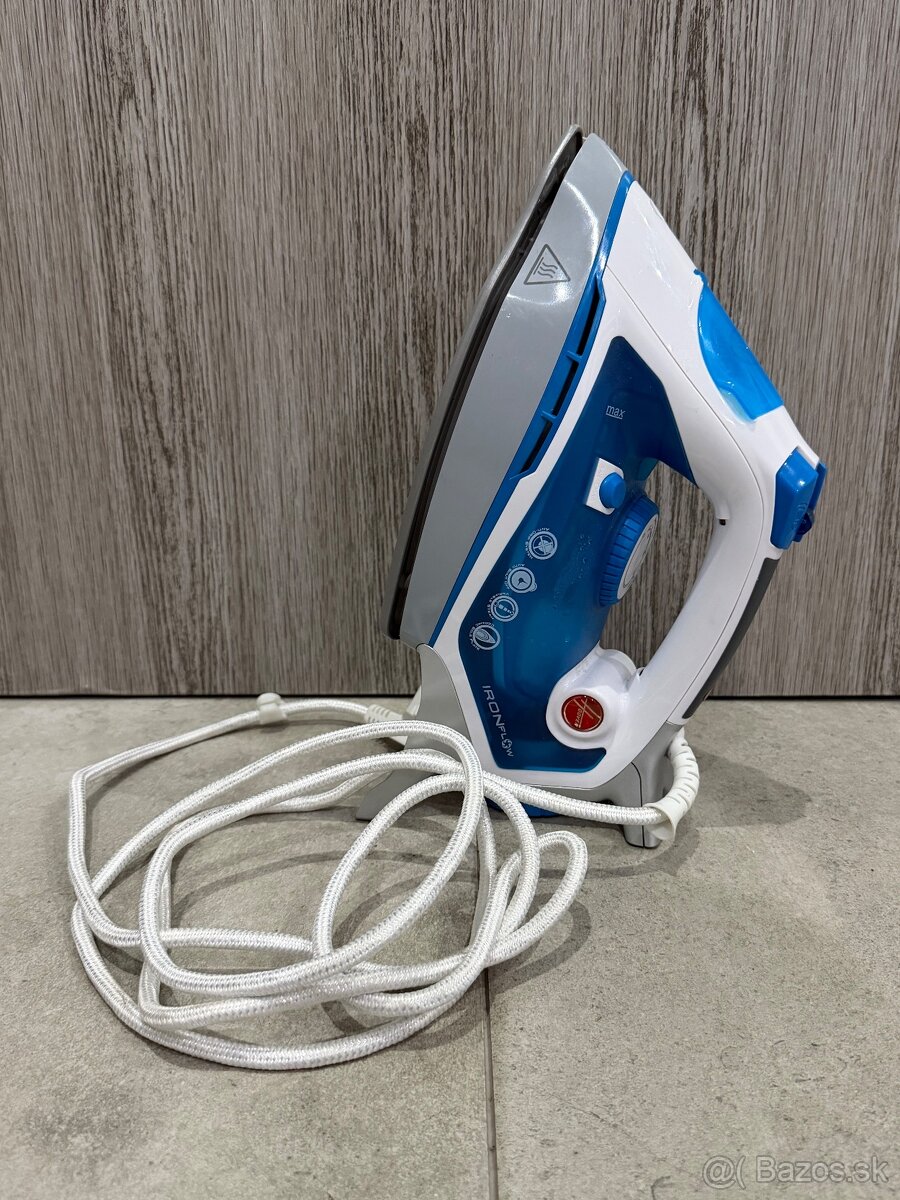 Žehlička Hoover Ironflow TIF 2600/1 - 3