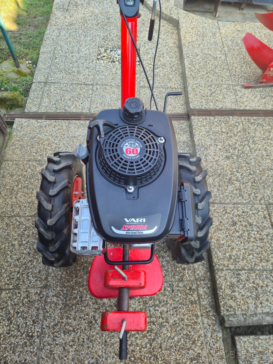 Predám malotraktor Vari XP200A - 3