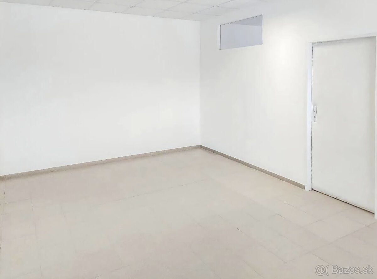 Kancelárske-obchodné priestory-centrum Prievidza - 3