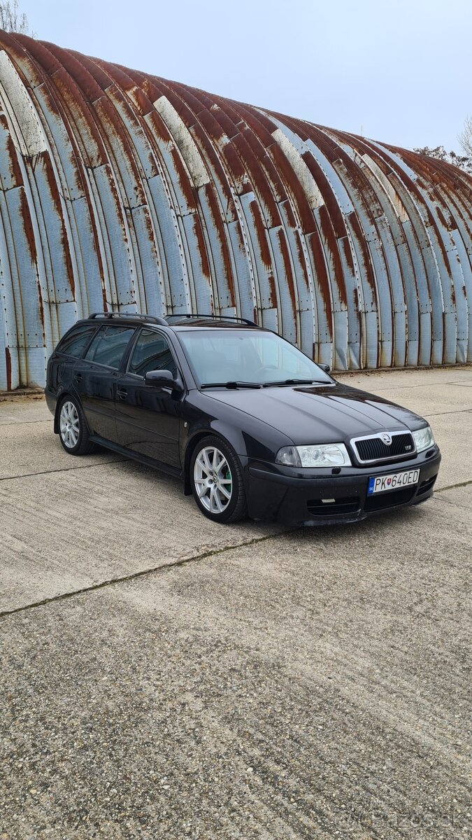 Škoda Octavia 1.8t RS combi - 3