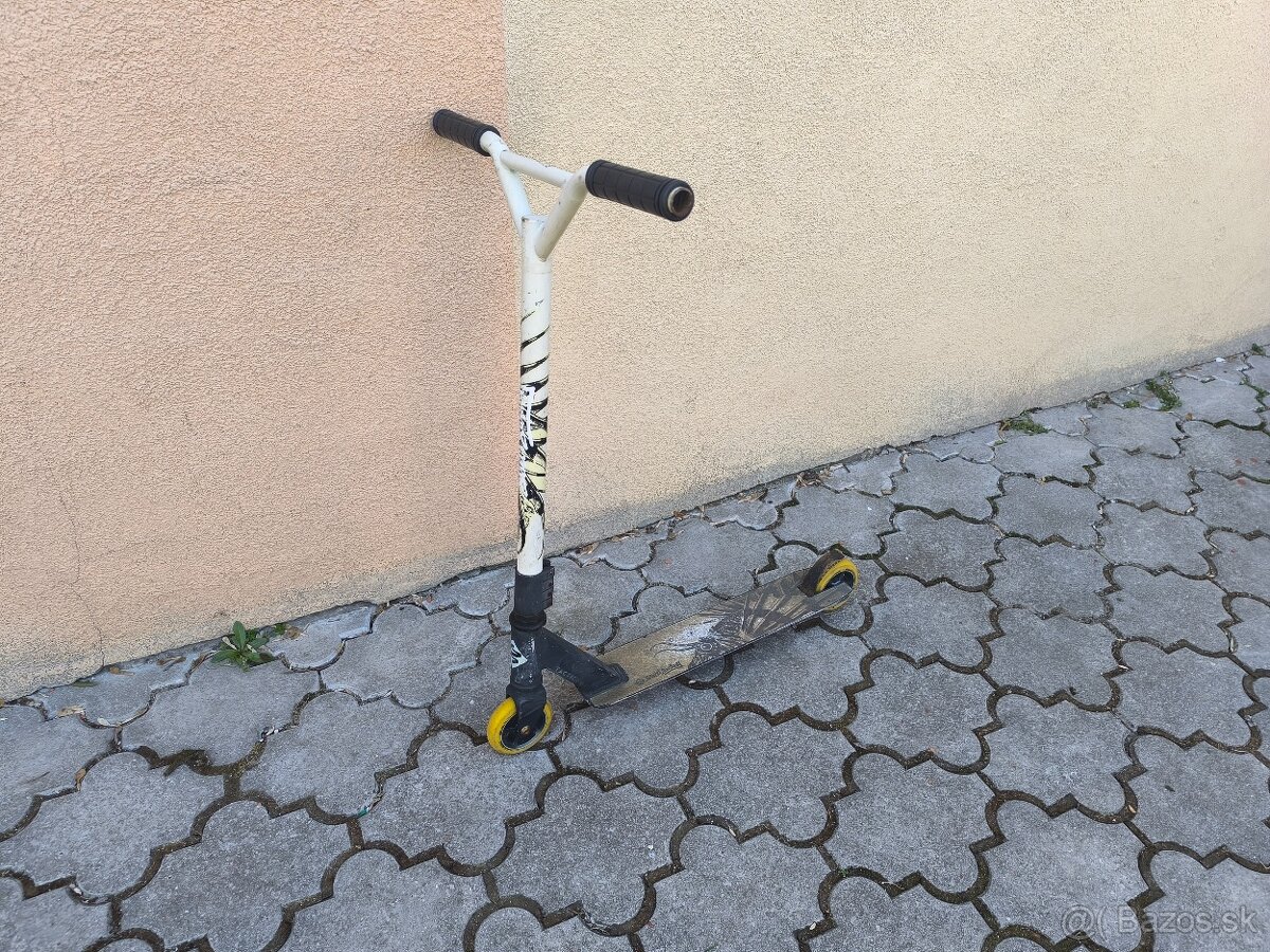 Dětská freestyle koloběžka - 3