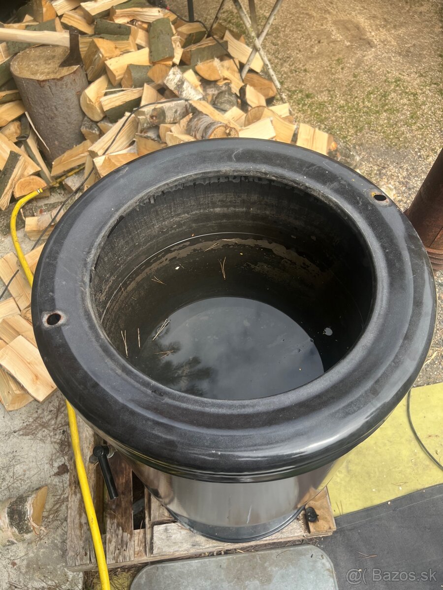 Hnedý ohrievač vody na drevo - 3
