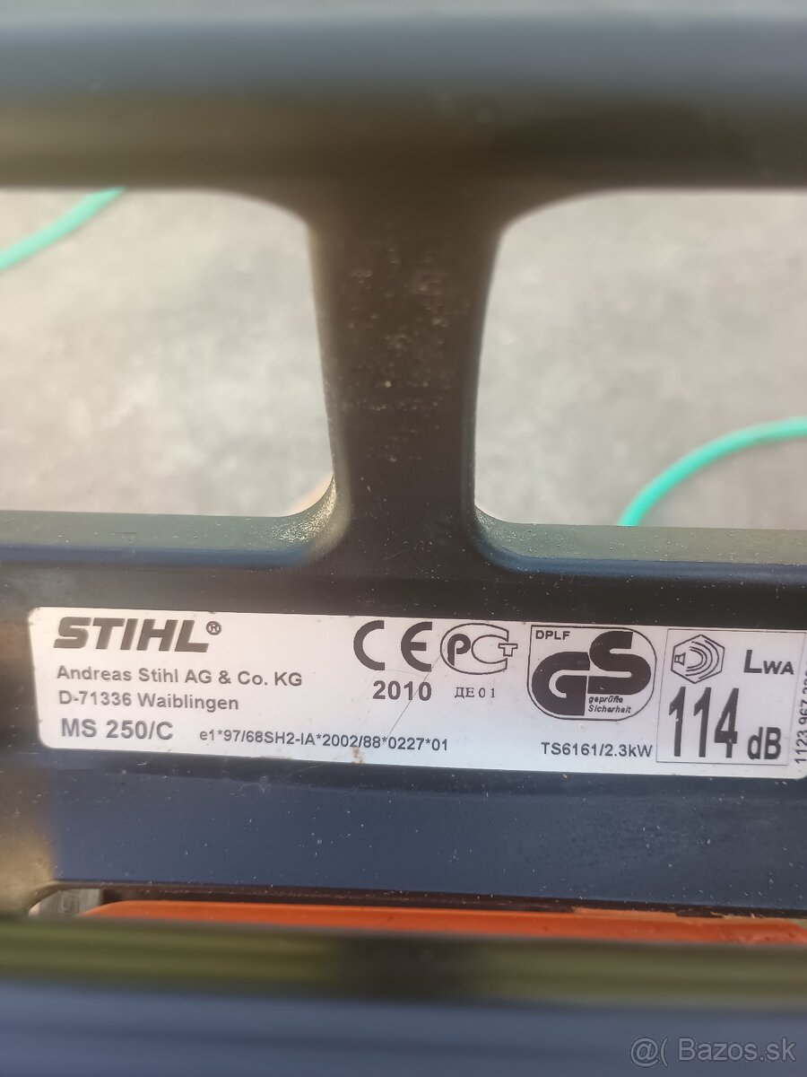 STIHL MS250 - 3
