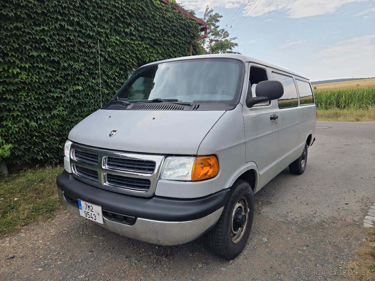 Dodge RamVan 2500 - 3
