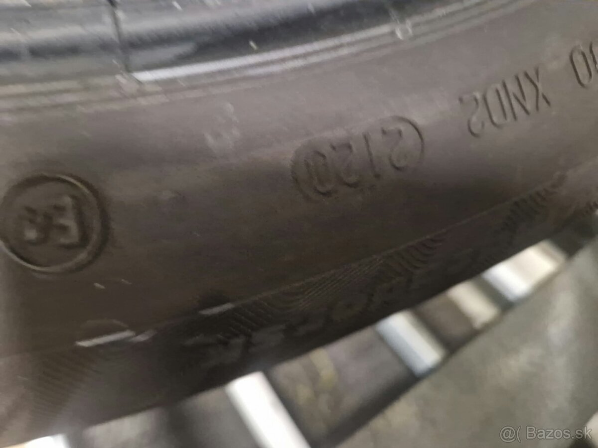 225/55r17 - 3