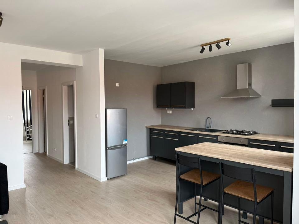 Na prenájom veľký svetlý 2i byt Trnava-Zavar + parking - 3