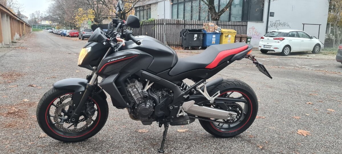 Honda CB650f - 3