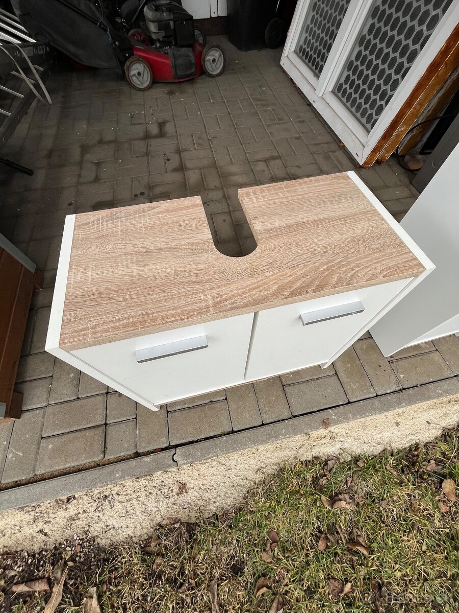 Kúpeľňové skrinky - 3