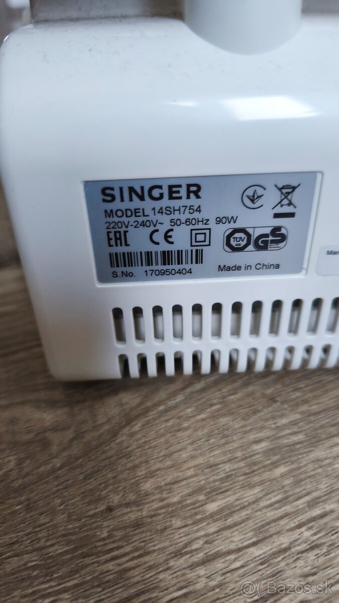 Predám overlock zn. Singer 14SH754 - 3