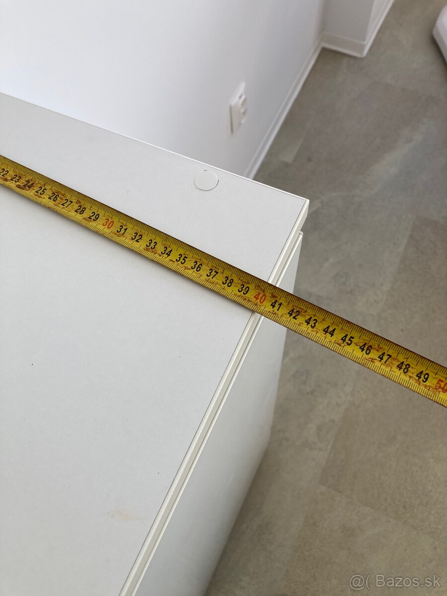 Uzamykateľná skrinka - šatňová - 3