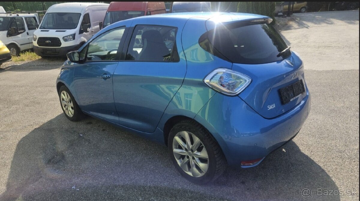 RENAULT ZOE - 3