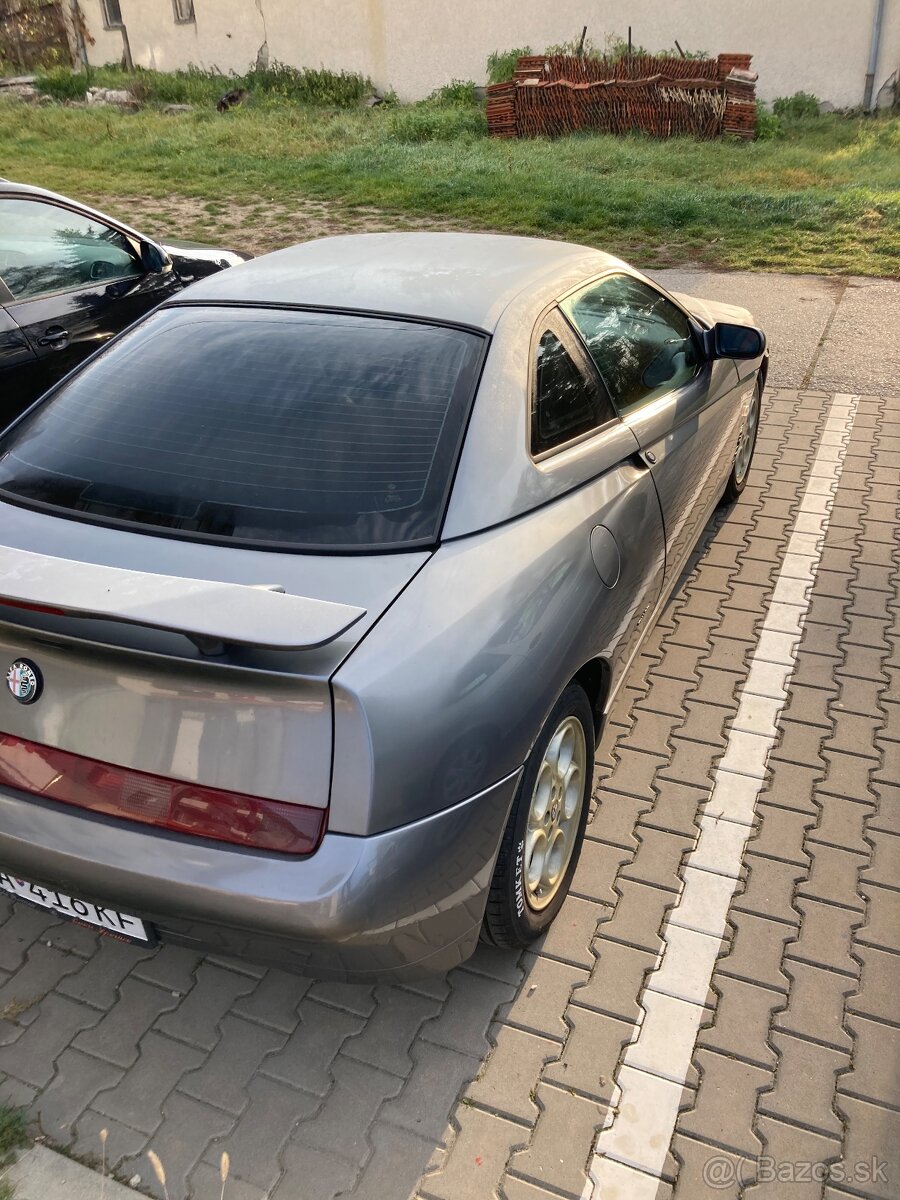 Predám Alfa Romeo gtv 1,8 benzin 112000km - 3