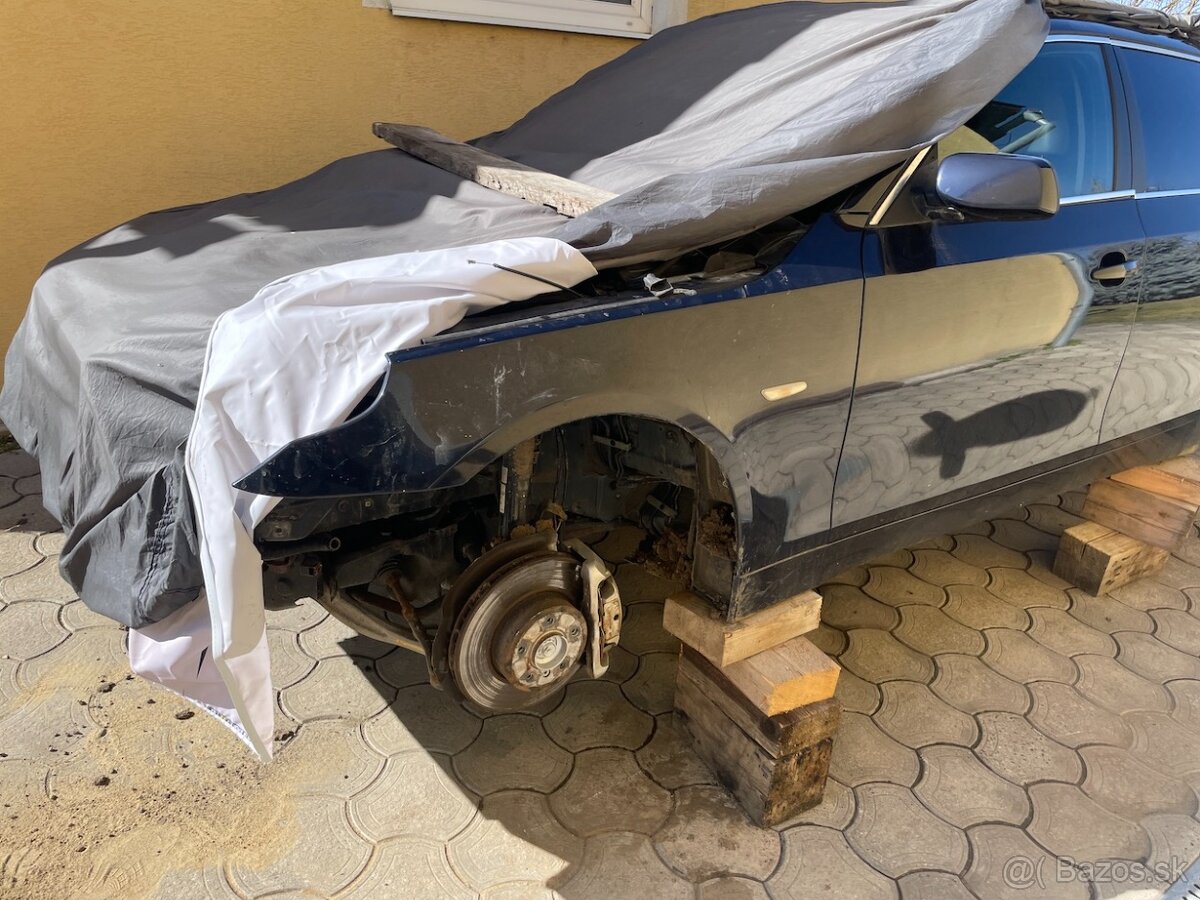 Dvere a blatnik BMW E60 E61 Orient blau metalic tmavá modrá - 3