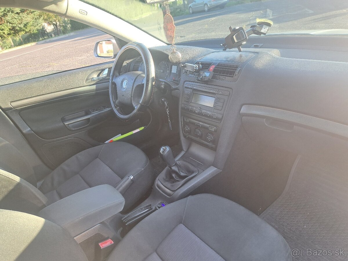 Škoda octavia 2 2.0 tdi - 3