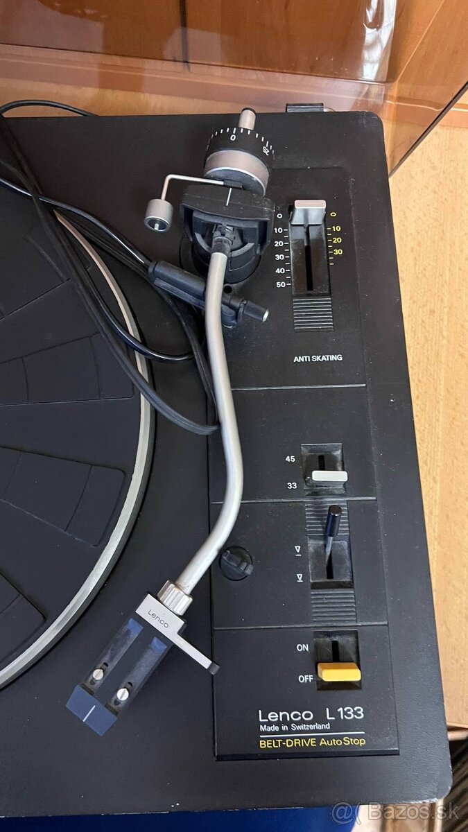 Gramfón Lenco L-133 + Ortofon 305 prenoska - 3
