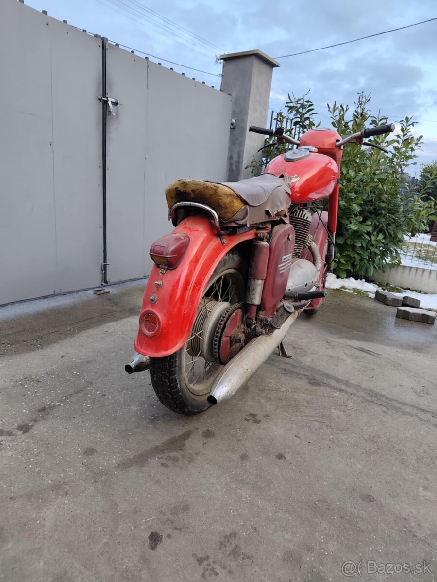 Jawa kývačka 353/250 - 3