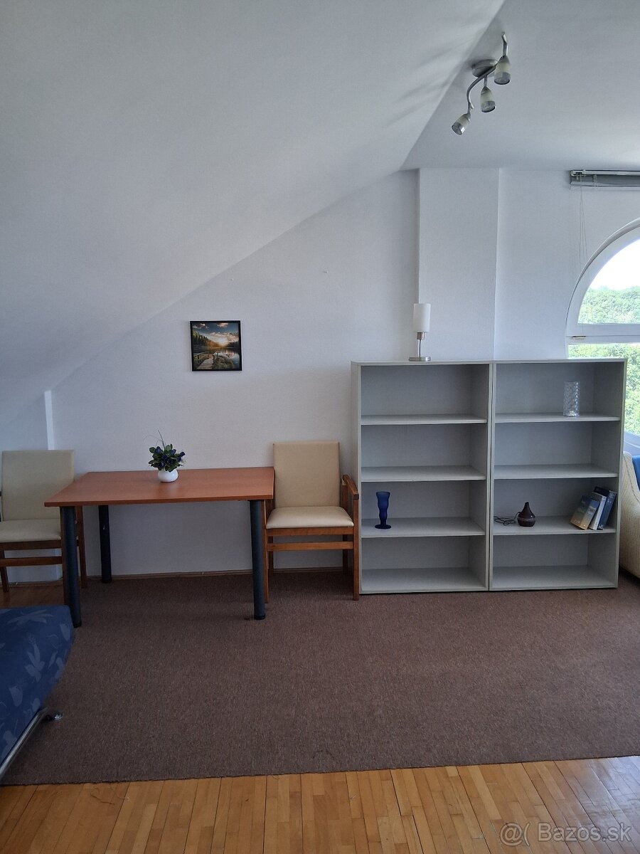2.izbový byt - 3