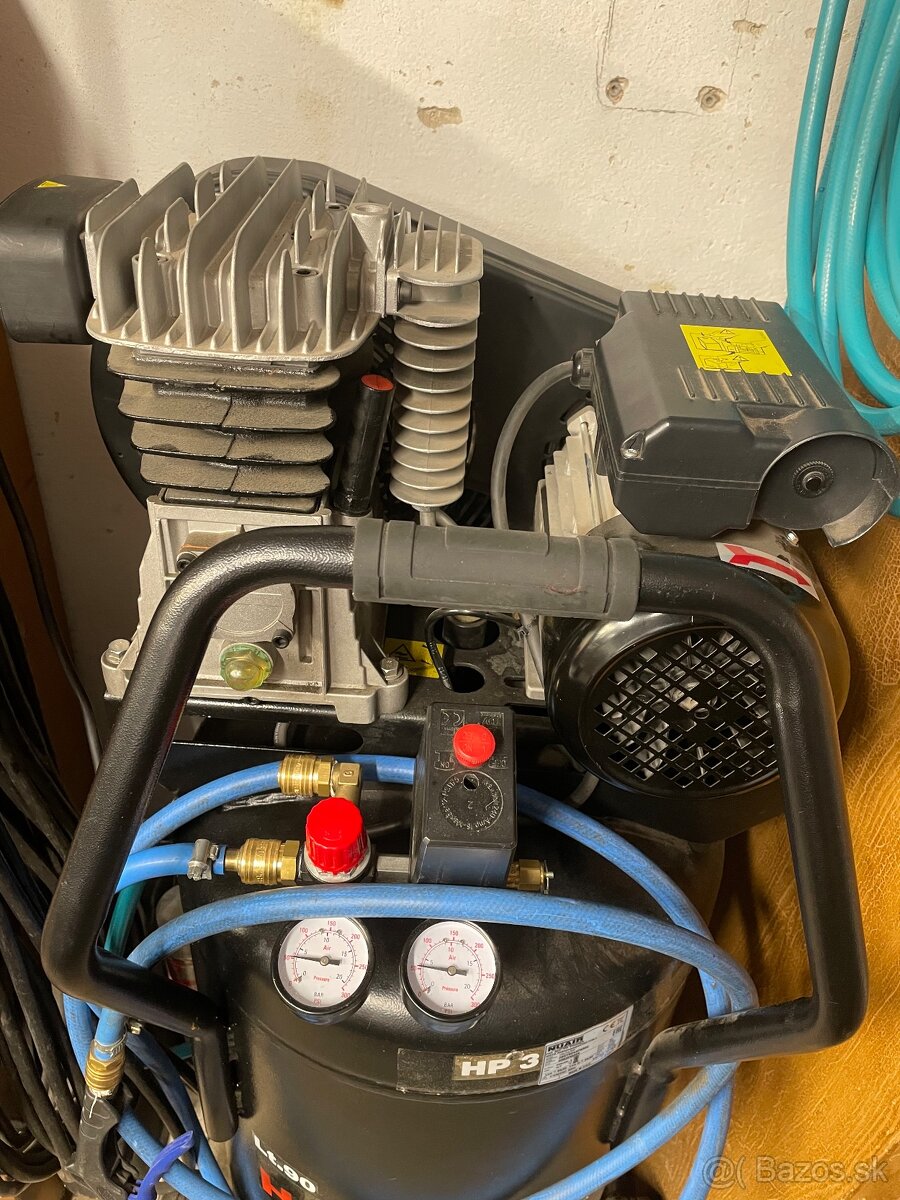 Vzduchový 2-valcový kompresor 230v 2,2kw - 3