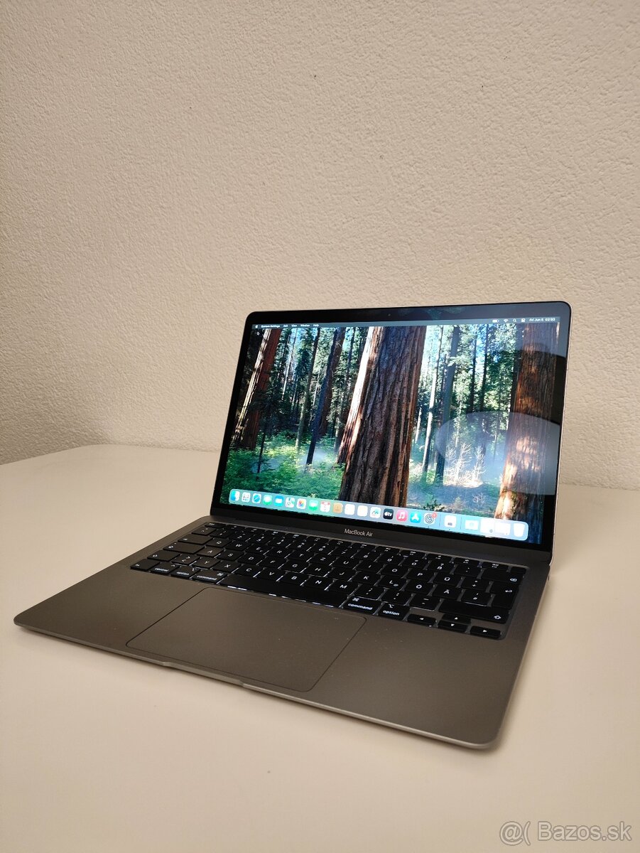MacBook Air 2020 | i7 • 8GB • 512GB SSD - 3
