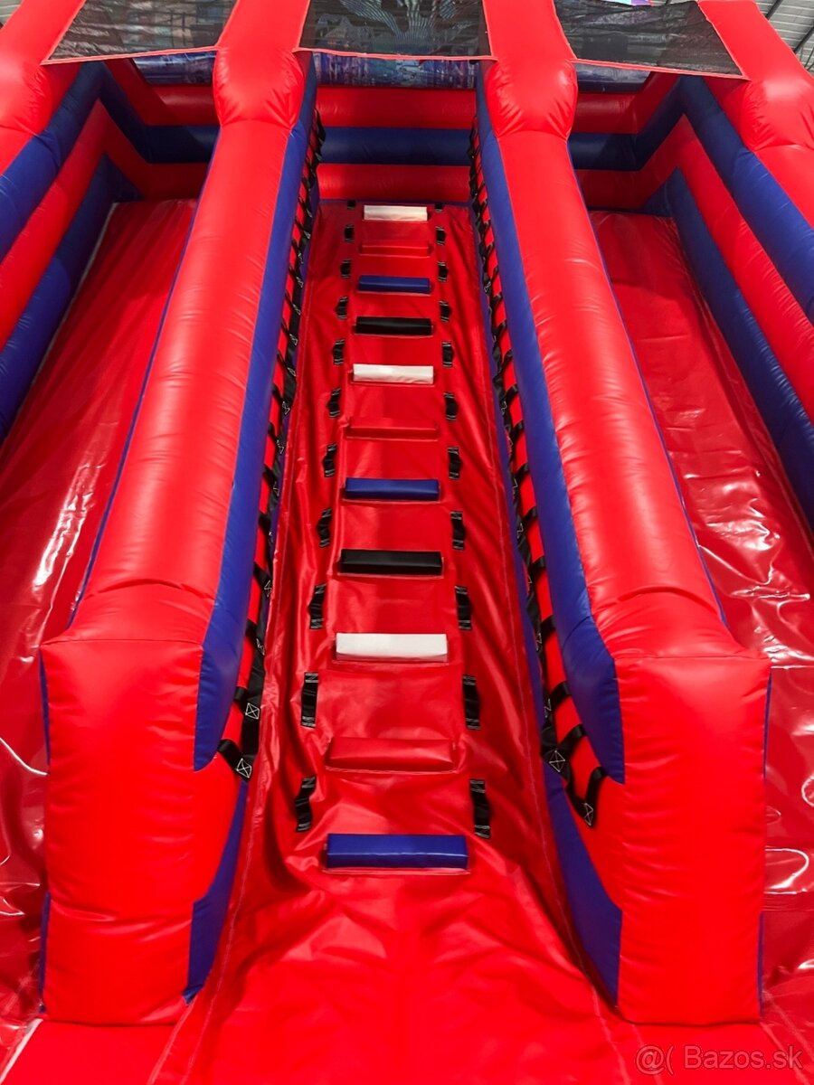 Skákaci hrad Spiderman - 3