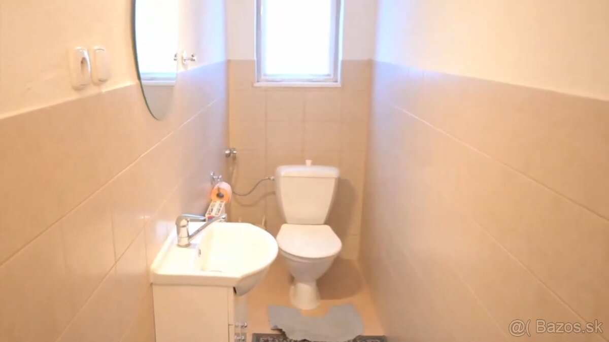 Rodinny dom centrum Čadce - 3