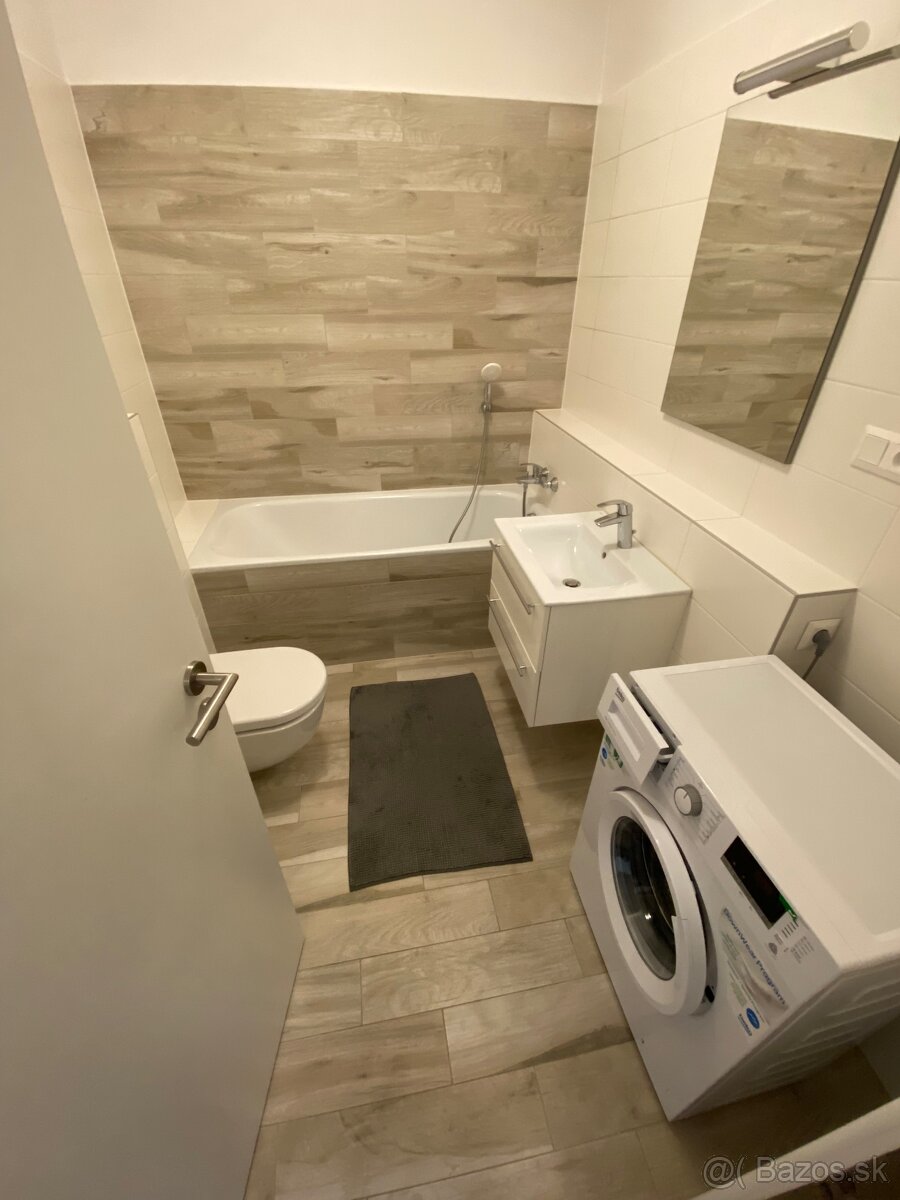 2 izbový byt s podzemným parkovacím sťatím v Ružinove - 3