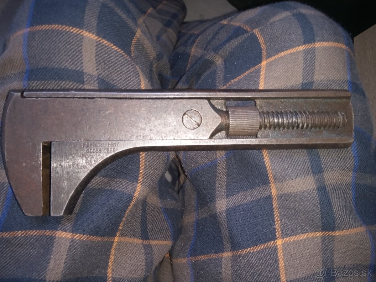 Francúzsky kľúč Mercedes Benz - 3