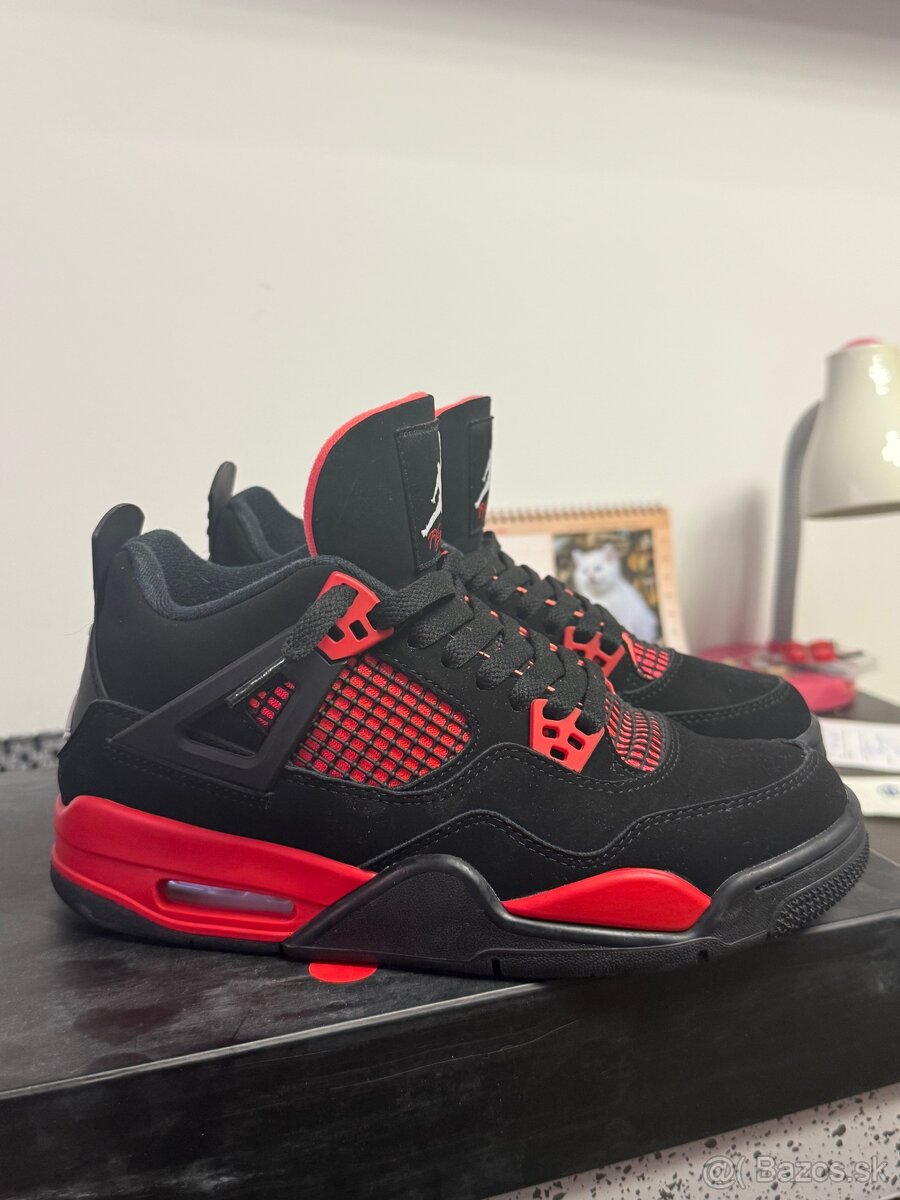 Jordan 4 Thunder Red 39 - 3